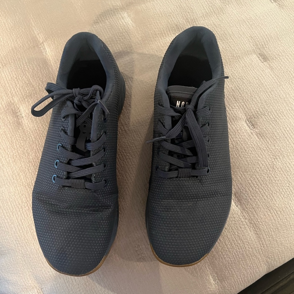 Women’s No Bull Navy Athletic Shoes Sz 9